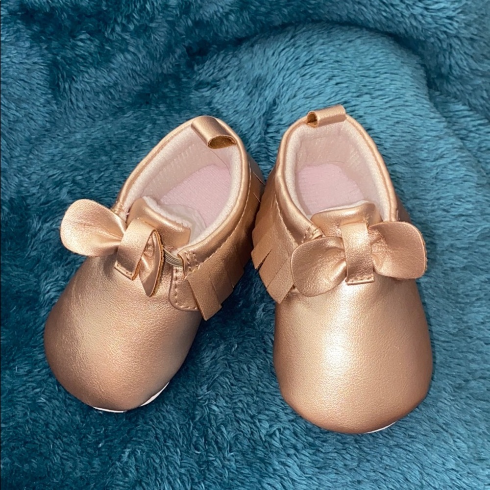 Faux leather moccasin shoes- gold